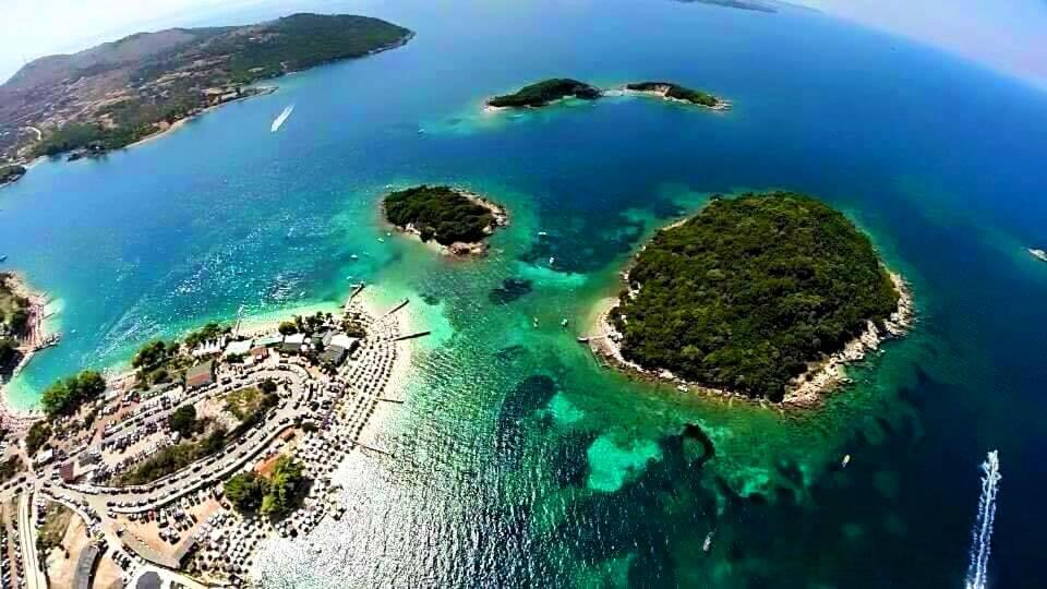 Vila Ademi Ksamil Esterno foto