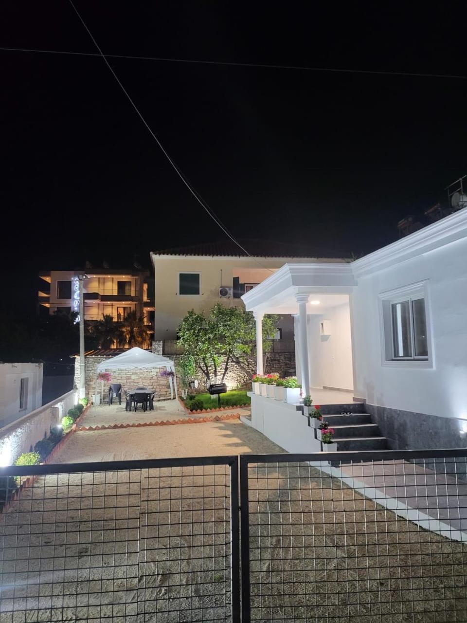 Vila Ademi Ksamil Esterno foto