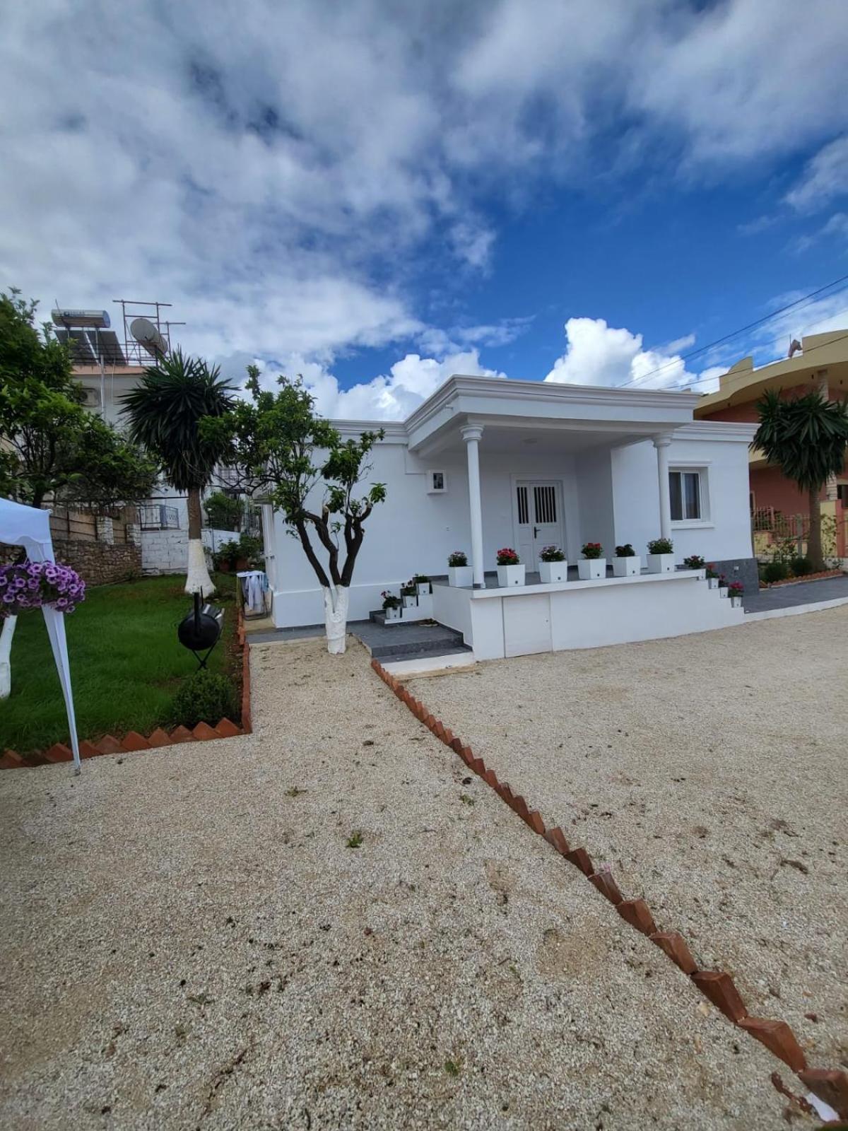 Vila Ademi Ksamil Esterno foto