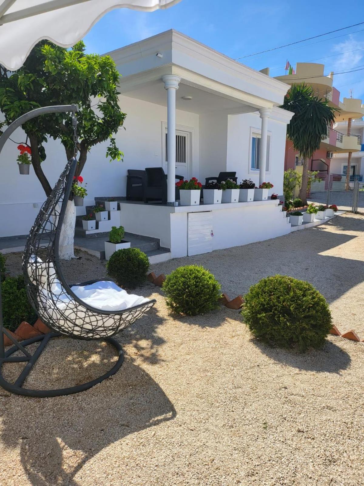 Vila Ademi Ksamil Esterno foto