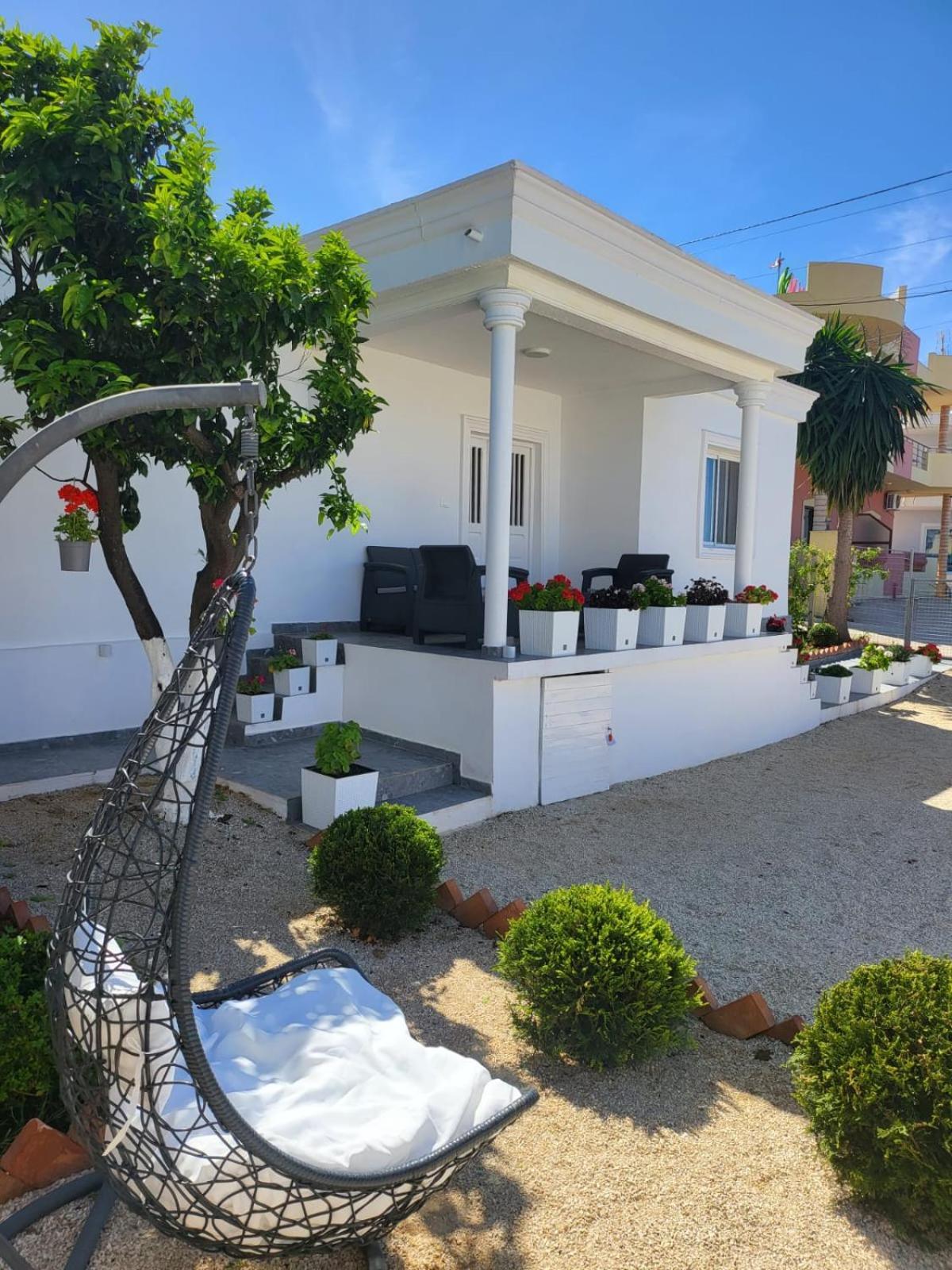 Vila Ademi Ksamil Esterno foto